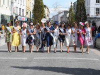 Local businesses key partners in delivery of quality FREE Rose of Tralee Street Entertainment